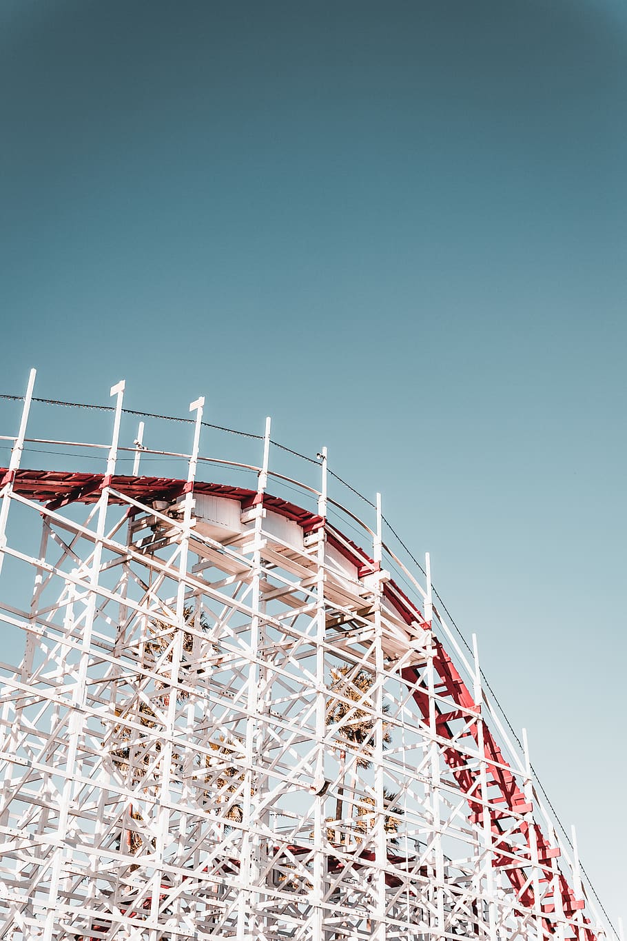 red and white rail, sky, low angle view, clear sky, copy space HD wallpaper