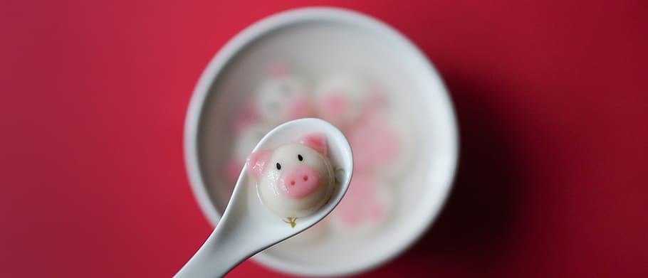 White Teaspoon, blur, color, cute, design, food, pig, porcelain HD wallpaper