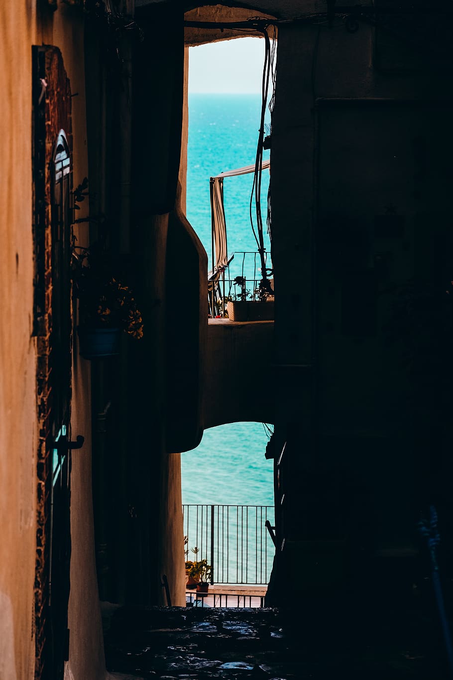 green calm sea view, handrail, banister, railing, building, italy HD wallpaper