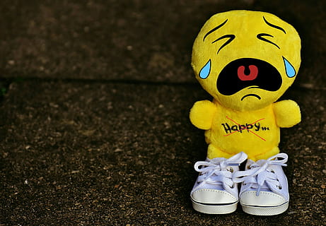 smiley, cry, sad, sneakers, funny, emoticon, emotion, yellow HD wallpaper