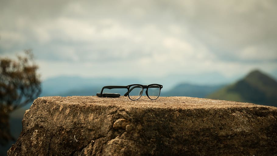 india, thookkupalam, rock - object, solid, glasses, focus on foreground HD wallpaper