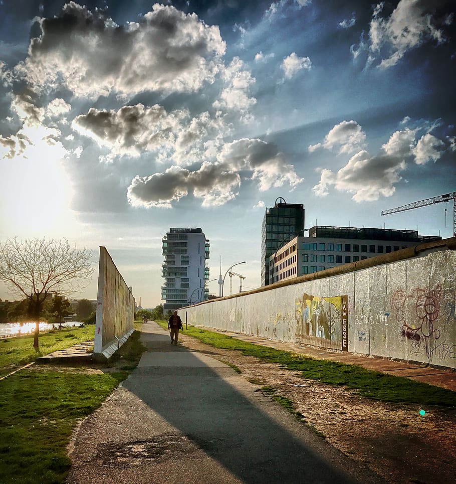 berlin, berlin wall, eastside gallery, germany, graffiti, architecture HD wallpaper