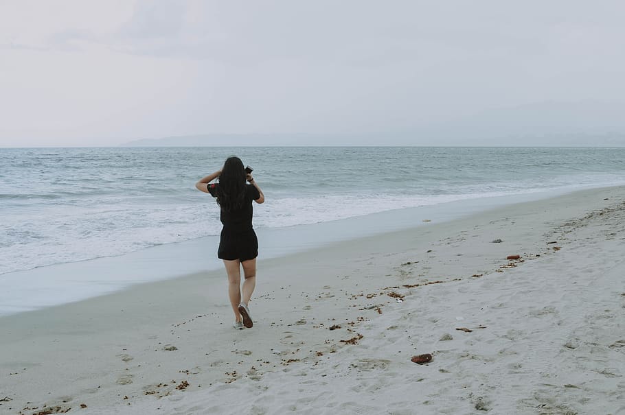 Woman Walking on White Sand Beach, daylight, horizon, ocean, person HD wallpaper