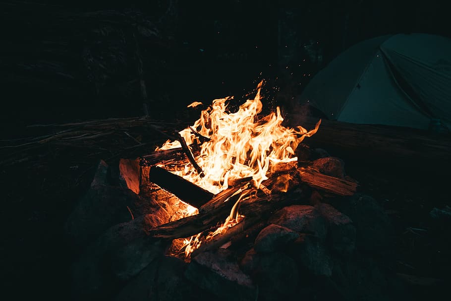 firing wood, flame, burn, fire, campfire, camp fire, night sky, HD wallpaper