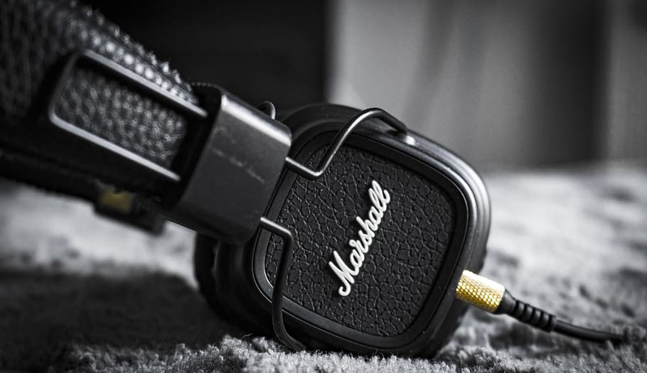 Selective Focus Photography of Marshall Corded Headphones, Analogue