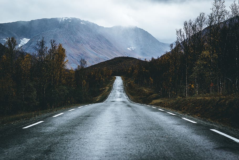 empty road during daytime, direction, mountain, the way forward HD wallpaper