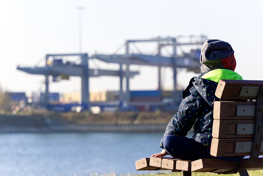 boy, small child, sit, bank, watch, look, port, crane, loading HD wallpaper