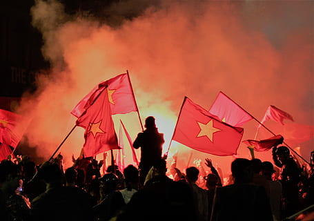 people raising red flags, person, human, crowd, festival, vietnam HD wallpaper