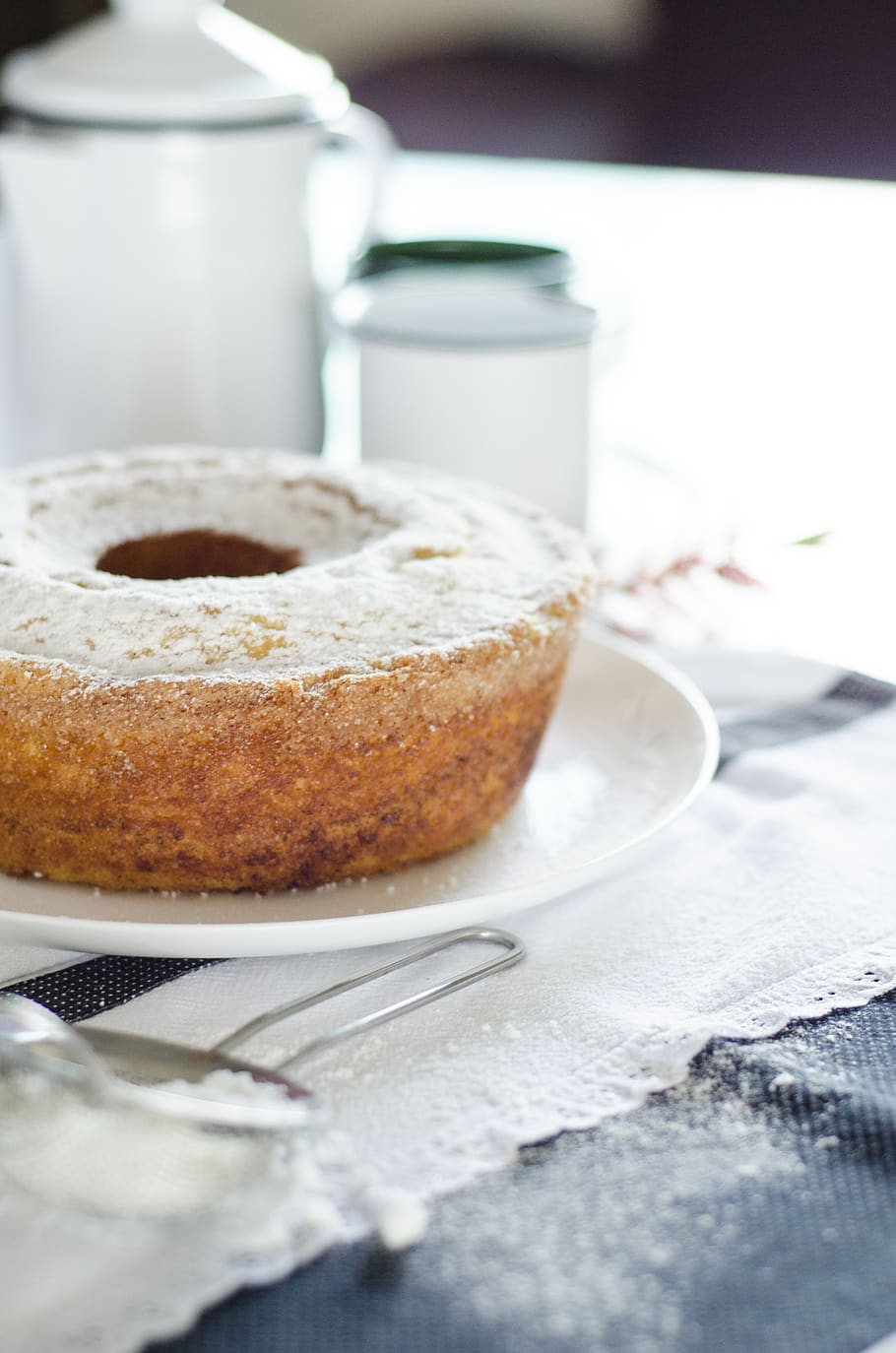 Donut on White Ceramic Plate, bakery, bread, cake, delicious HD wallpaper