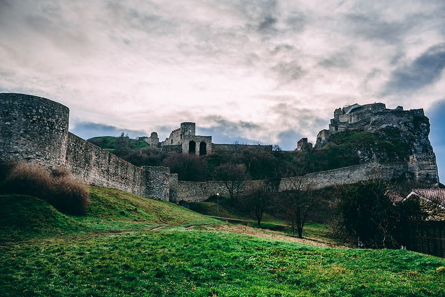 Gray Castle Under Cloudy Sky, ancient, architecture, clouds, dawn HD wallpaper