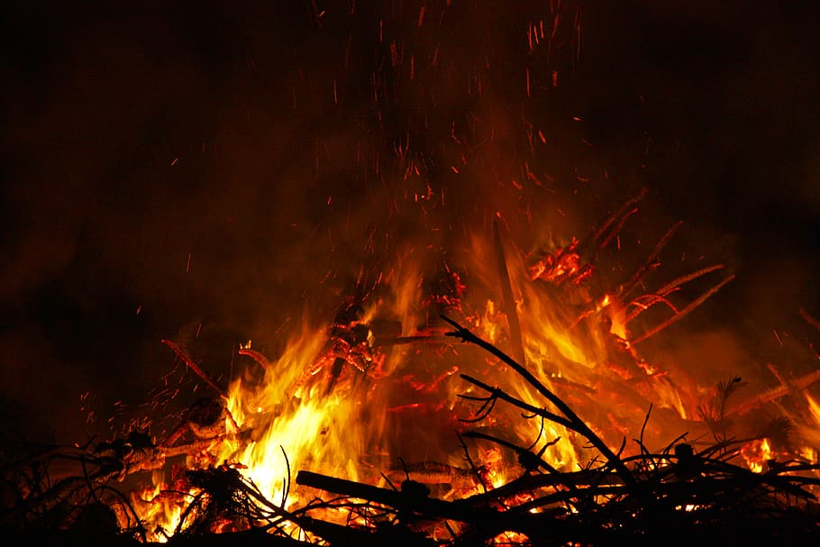 fire, bonfire, heat, burning, red, orange, glowing, hot, night HD wallpaper