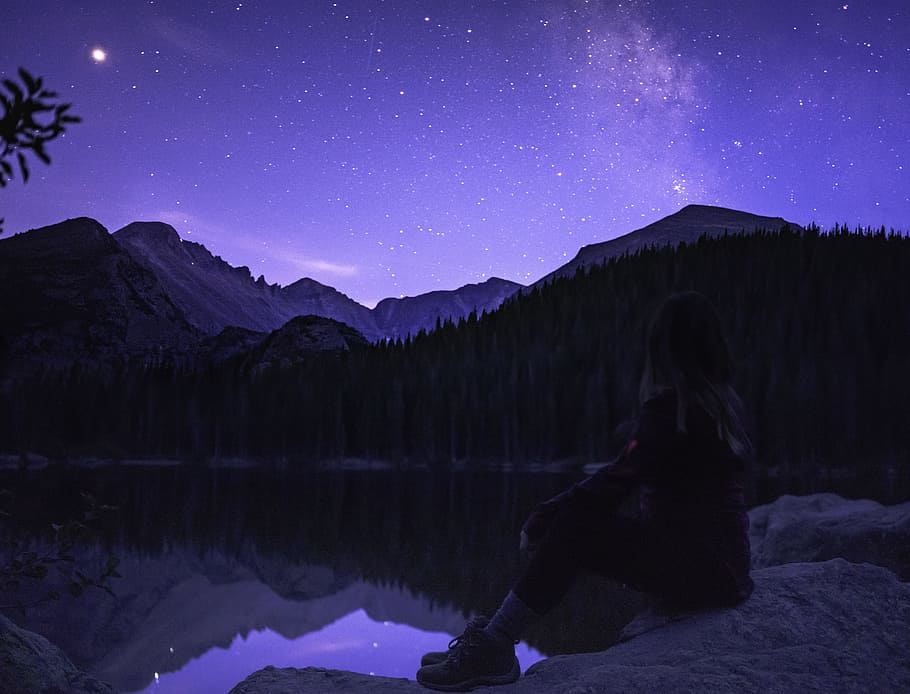 woman sitting on rock near lake facing mountaing, person, water HD wallpaper
