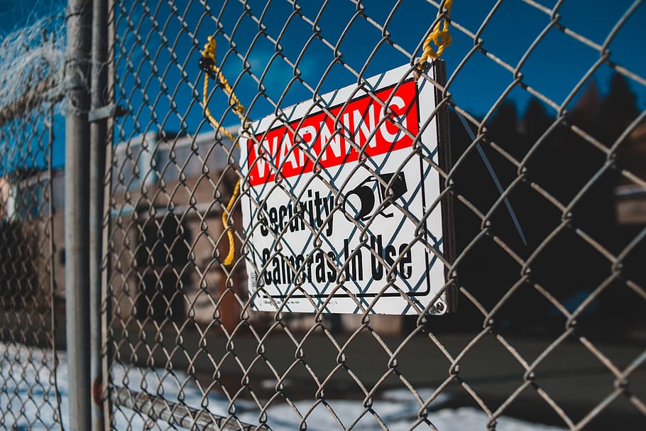warning security camcrash use signage, fence, machine, lock, spoke HD wallpaper