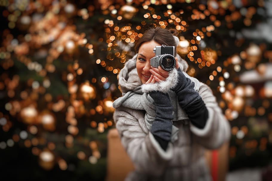 Selective Focus Photo of Person Taking Picture, adult, blur, camera, HD wallpaper