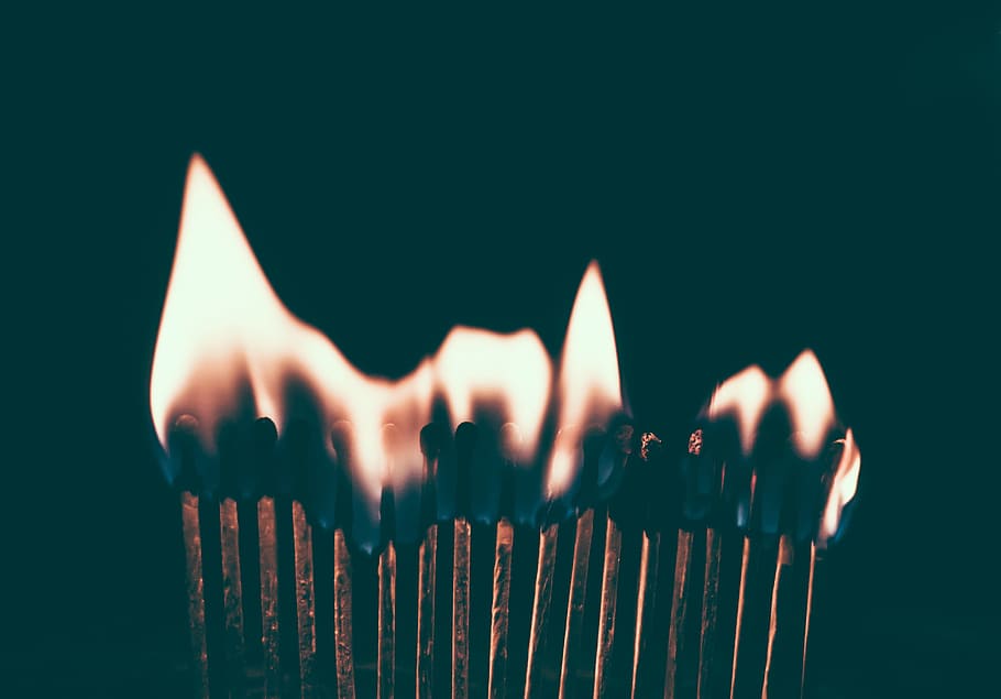 still, items, things, matches, row, line, queue, lit, light HD wallpaper