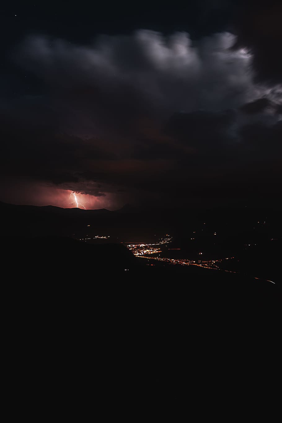 lighted building under thunder and gray clouds at nighttime, storm HD wallpaper