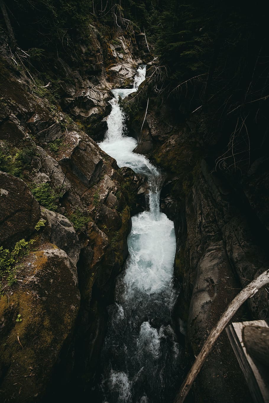 waterfalls between rock mountains, stream, river, canyon, motion HD wallpaper