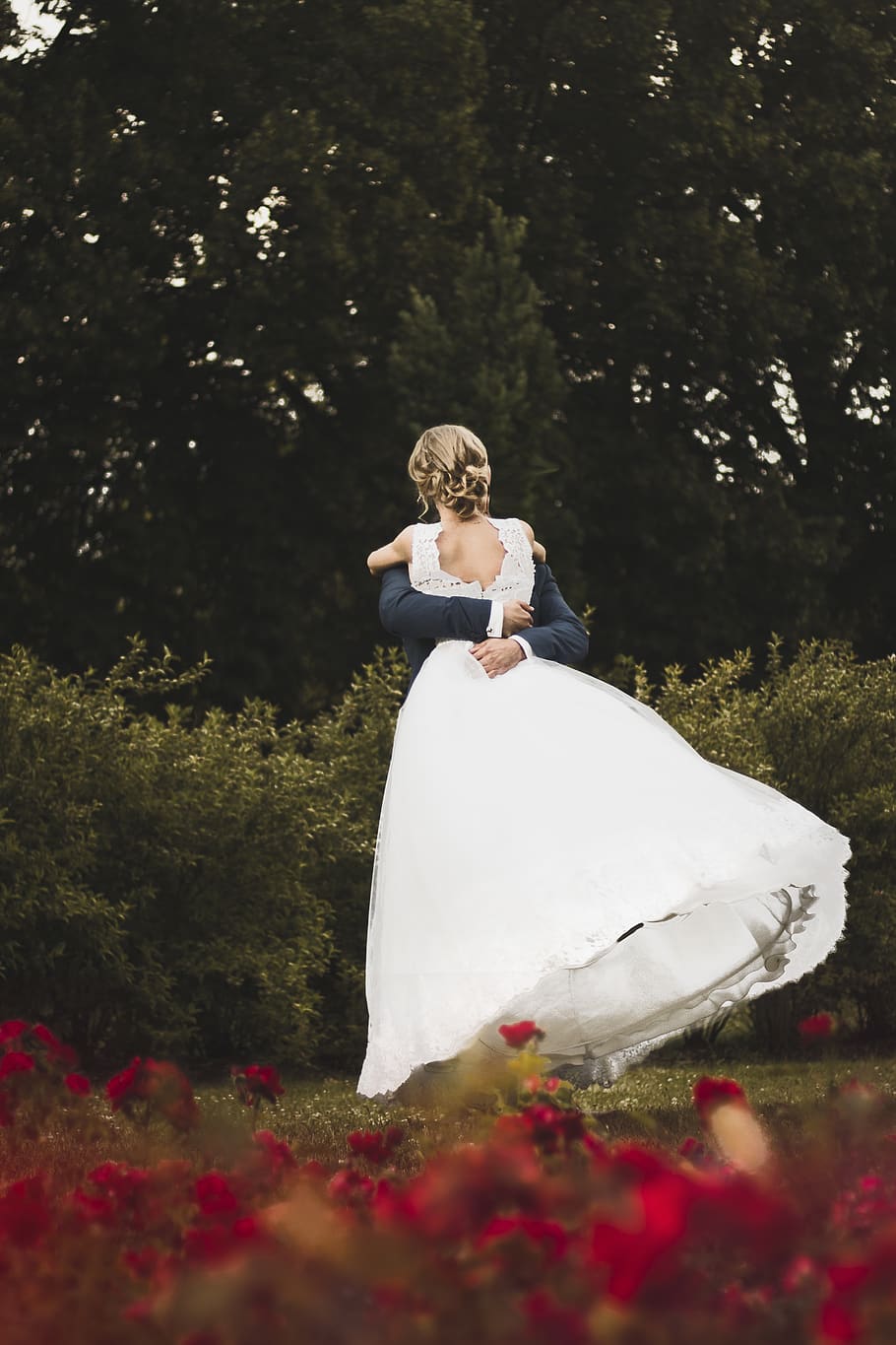 Couple Hugging Each Other, bride, dancing, daylight, dress, girl HD wallpaper