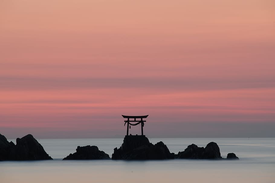 silhouette of arch on rock formation, temple, sky, sunset, sunrise HD wallpaper
