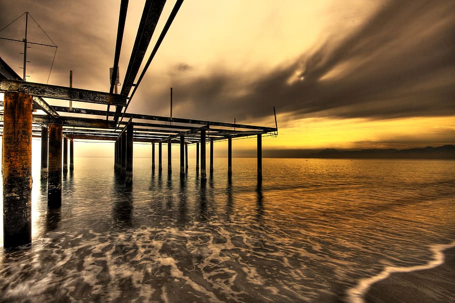 Black Metal Bar Frames Surrounded by Body of Water, background HD wallpaper