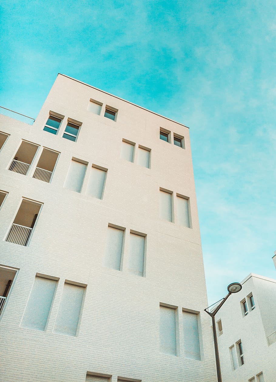 white painted building, architecture, building exterior, built structure HD wallpaper
