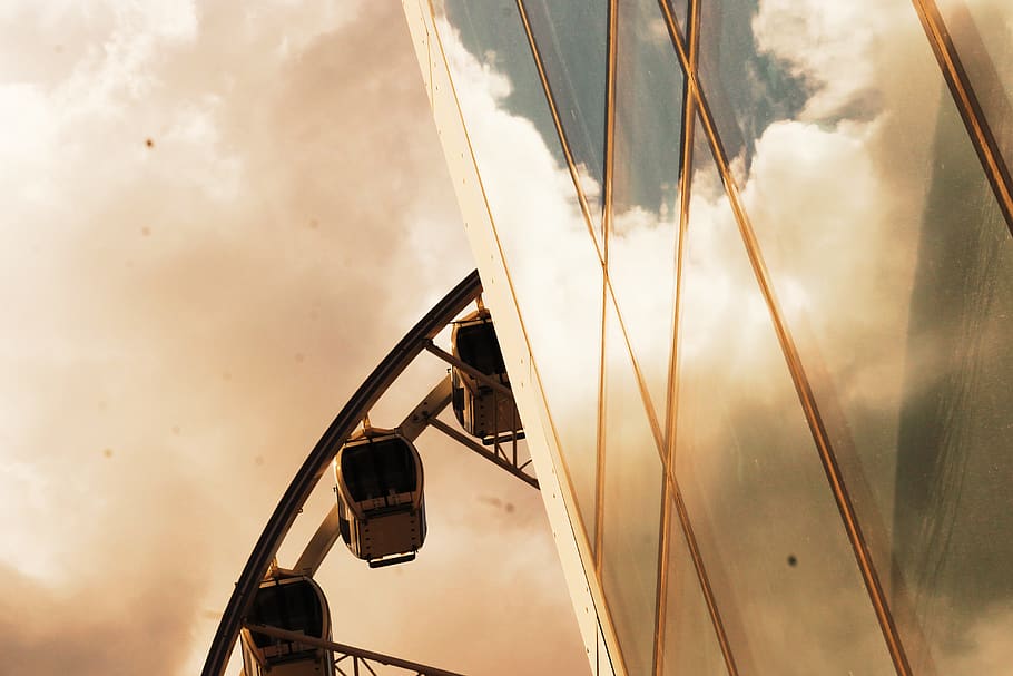 Ferris Wheel Under Gray Clouds, architecture, reflection, cloud - sky HD wallpaper