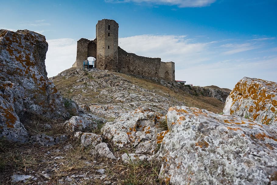 Gray Concrete Castle Under Blue and White Sky, architecture, building HD wallpaper