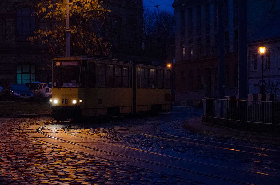 tram, rails, street, sity, lviv, ukraine, evening, night, illuminated, HD wallpaper