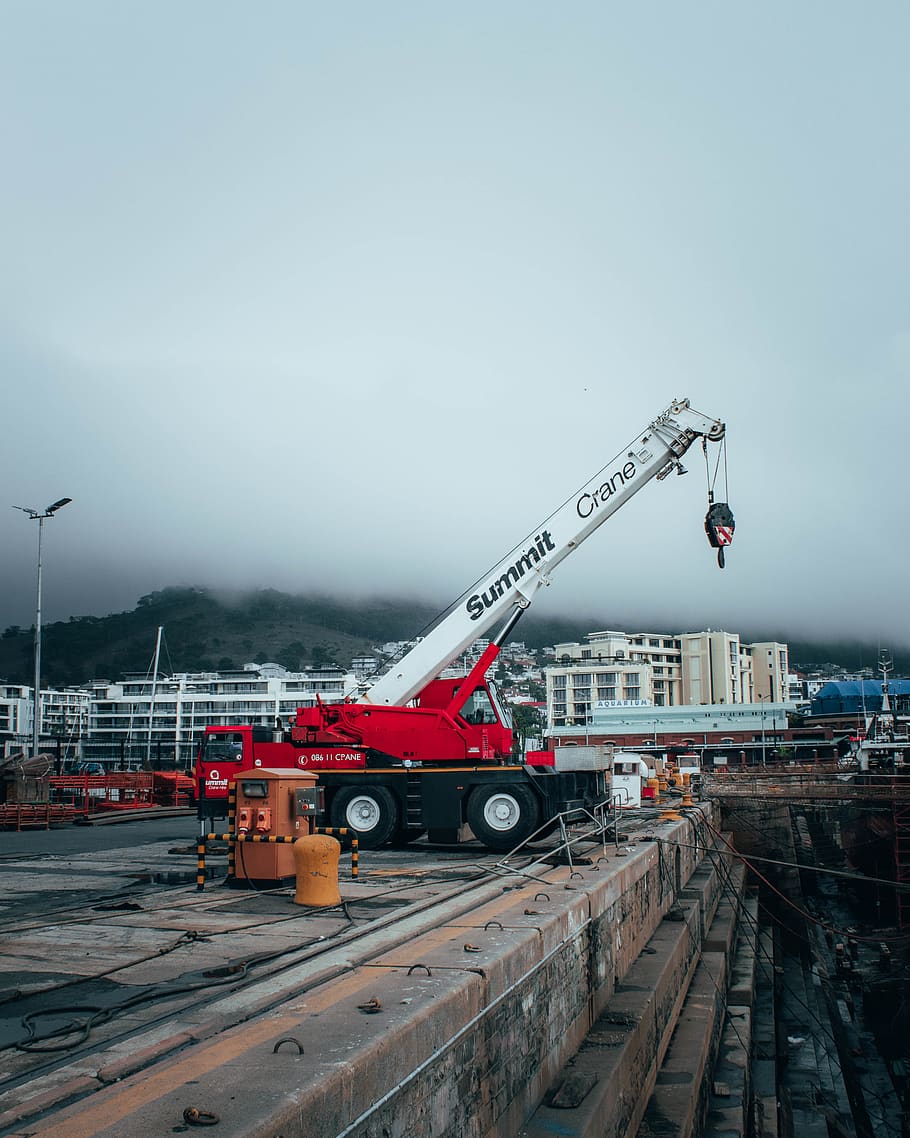 construction crane, city, urban, waterfront, boat, nature, photo, HD wallpaper