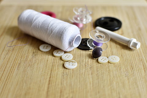 yarn, thread, sew, button, white, sewing, craft, tailoring HD wallpaper
