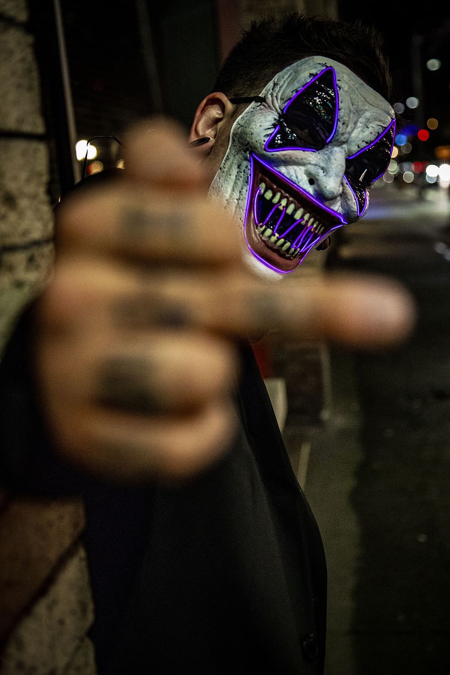selective focus photo of man wearing white and purple clown face mask, HD wallpaper