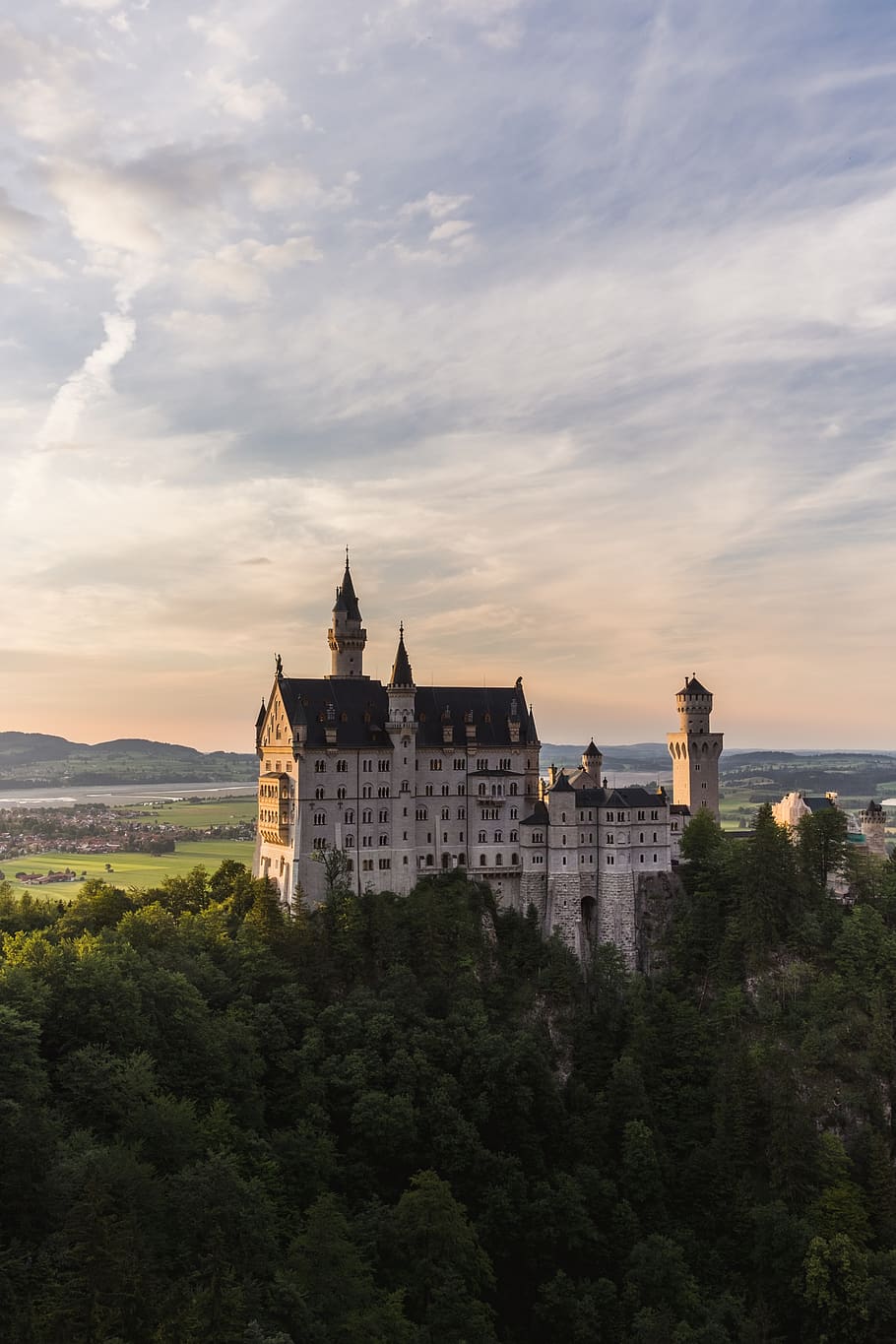Neuschwanstein castle during day time, building, architecture HD wallpaper