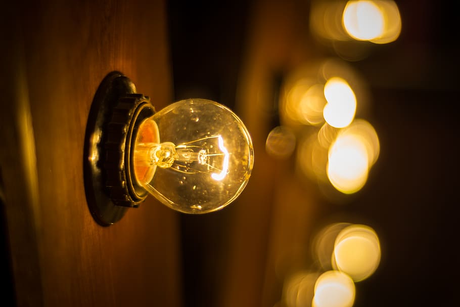 Selective Focus Photography of Turned on Edison Bulb, blur, blurred background, HD wallpaper