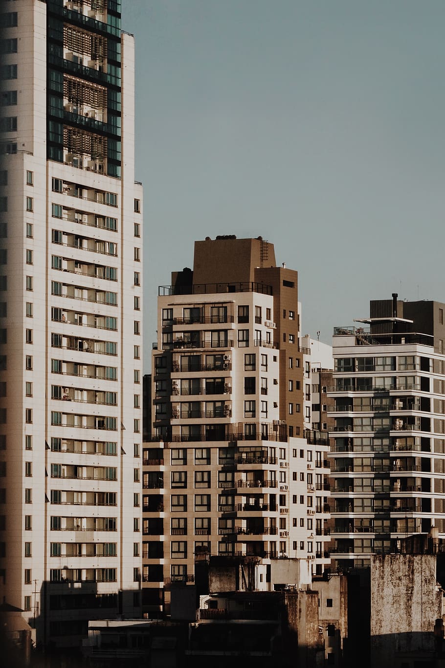 white high-rise building, city, urban, office building, high rise HD wallpaper