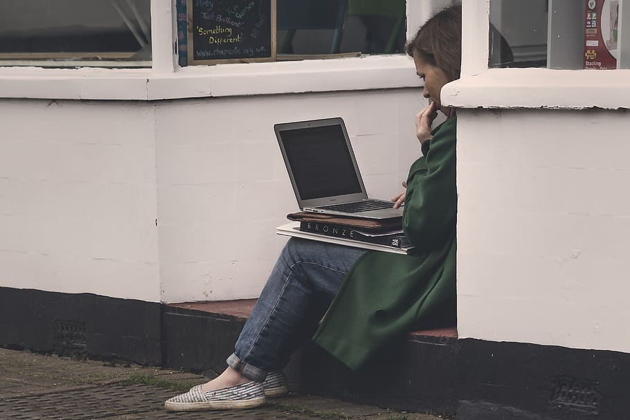 outdoor, study, laptop, one person, computer, technology, connection HD wallpaper