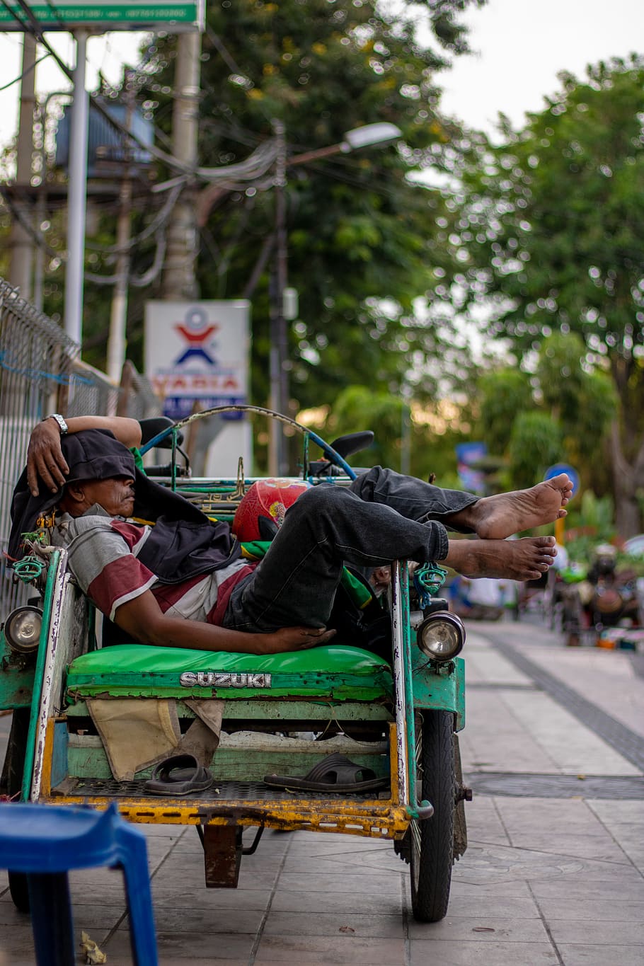 indonesia, jalan kayon, real people, focus on foreground, men HD wallpaper
