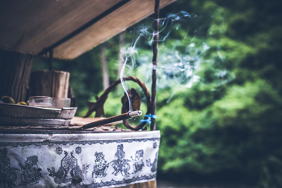 Gray Steel Incense Burner With Smokle, blur, close-up, environment HD wallpaper
