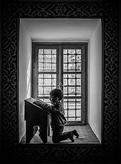 child, baby, tiny, prayer, quran, holy, mosque, pew, glass HD wallpaper