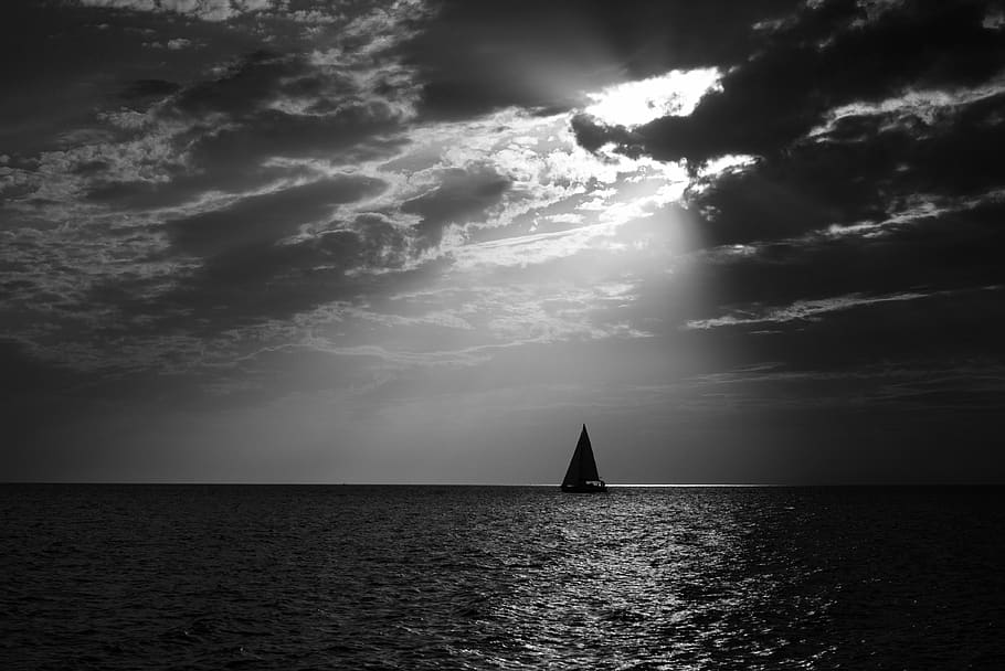 lake, water, sky, clouds, sun, boat, sail, black and white HD wallpaper