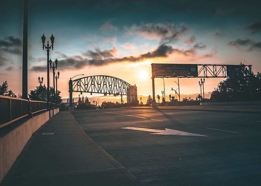 Low Light Photography of Gray Steel Arch, architecture, arrow HD wallpaper