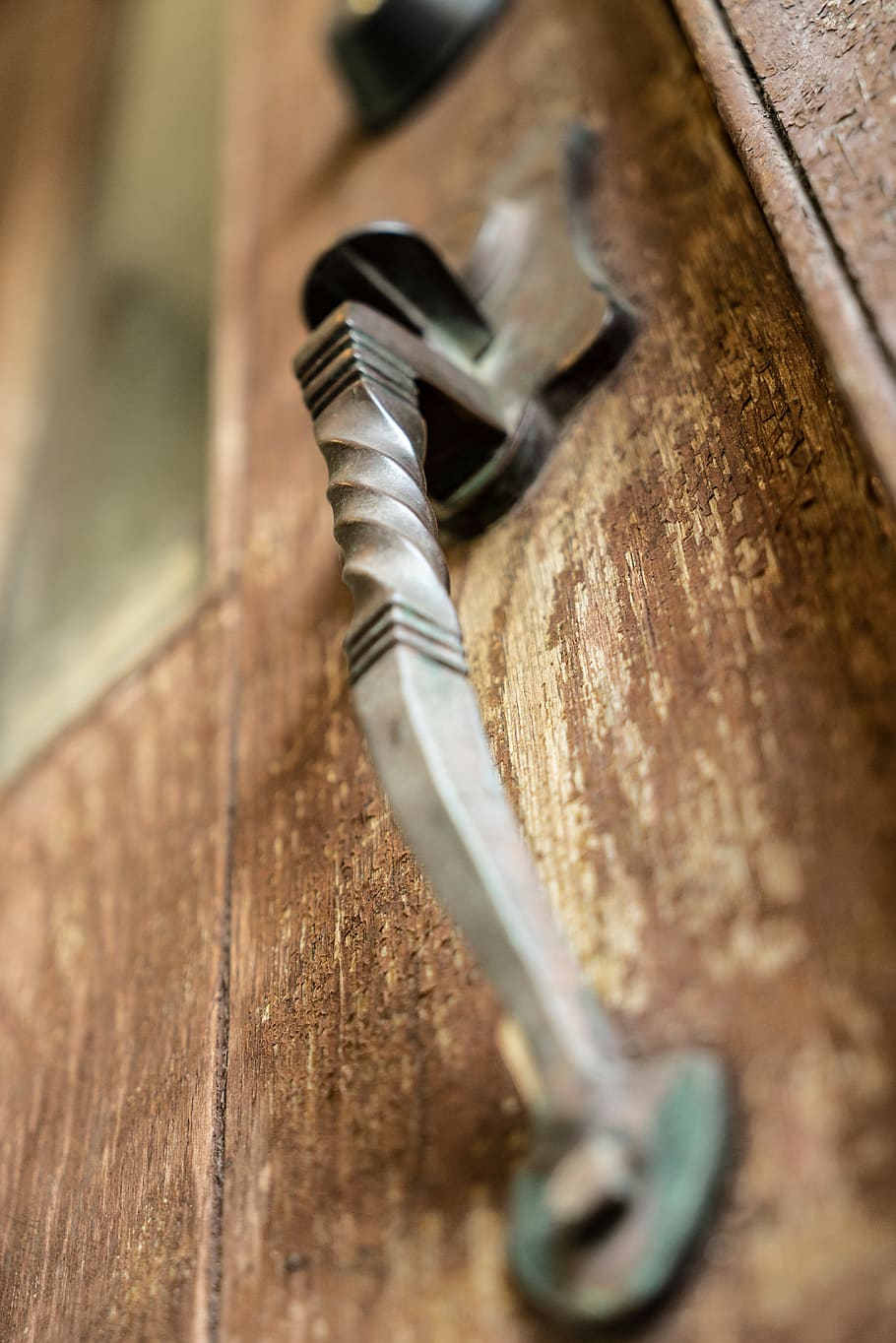 weapon, weaponry, blade, tool, knife, door handle, rustic, old HD wallpaper