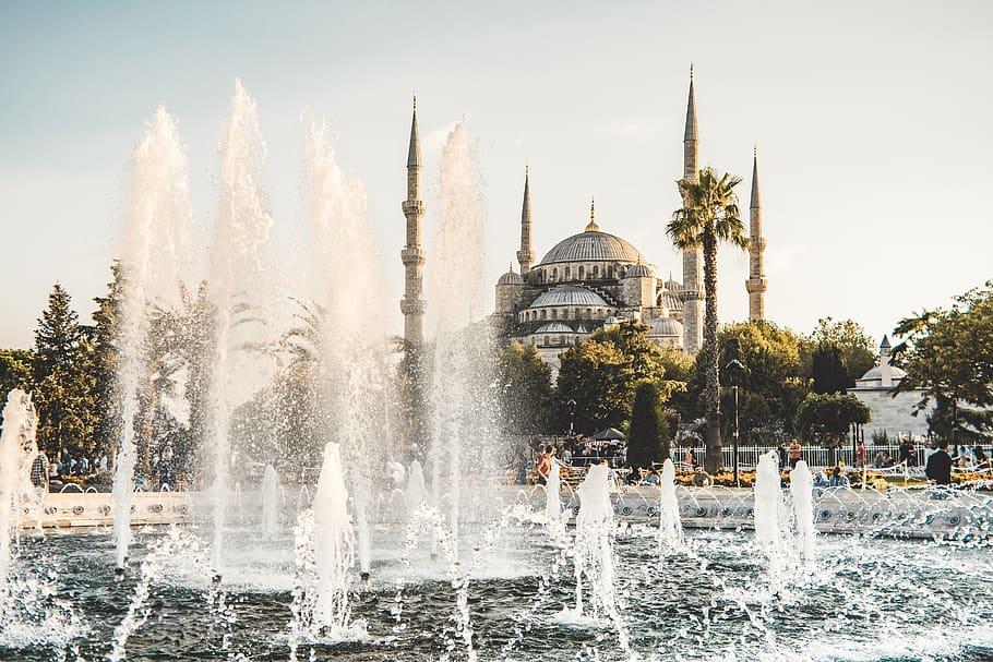 Water Fountain Near White Concrete Dome Building Under White Sky HD wallpaper