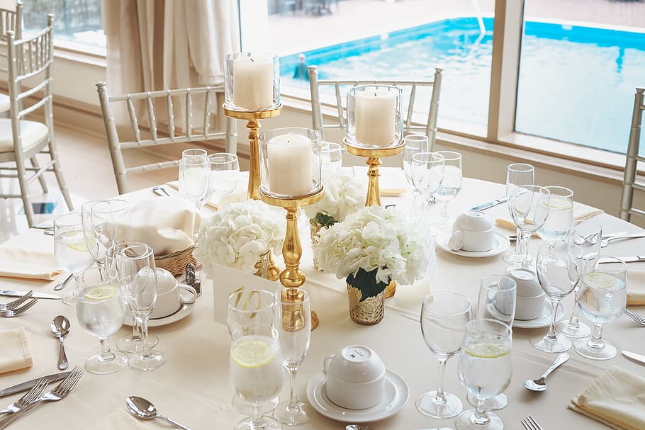 elegant table setting
, banquet, beautiful, bouquets, bridal bouquet HD wallpaper