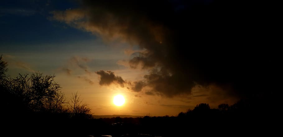 nature, outdoors, sunlight, sunset, sky, dawn, red sky, dusk HD wallpaper
