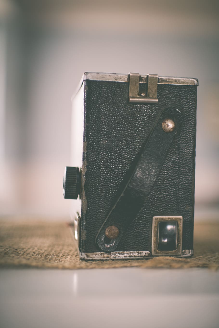 Black Camera, antique, blur, classic, close-up, focus, indoors HD wallpaper