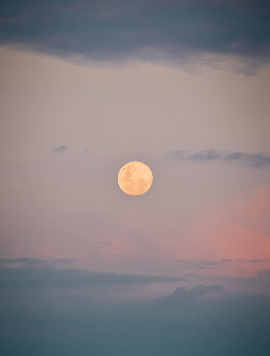 HD wallpaper: sunset, moon, sky, cloud, lunar, minimal, nature, pastel,  dusk | Wallpaper Flare