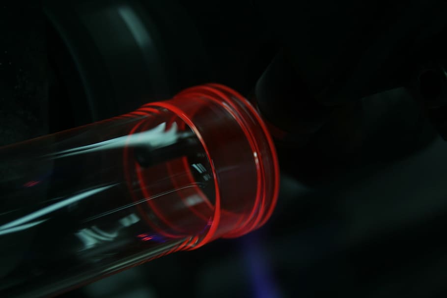 Selective Focus Photography of Red and Clear Glass Frame, blur HD wallpaper