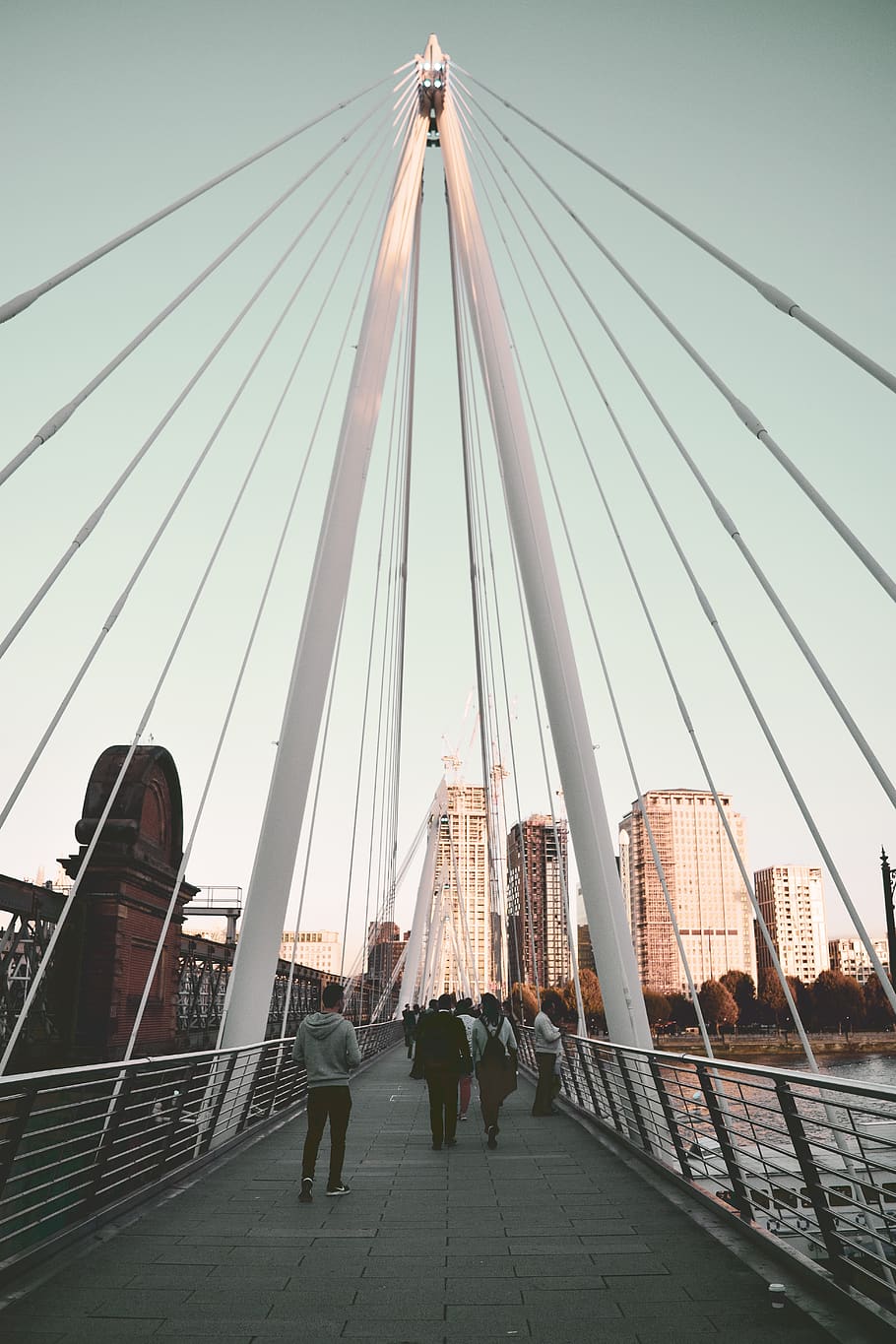 white and gray bridge during daytime, human, person, building HD wallpaper
