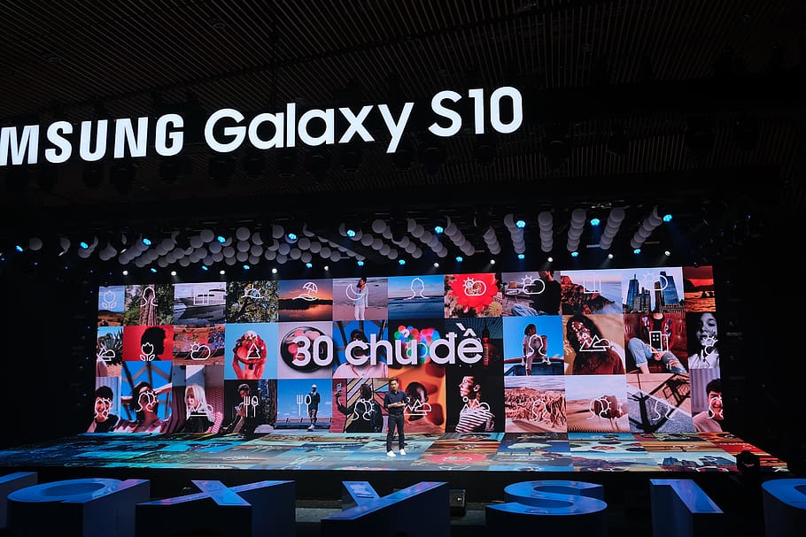 stage, human, person, crowd, galaxy s10, samsung, audience HD wallpaper