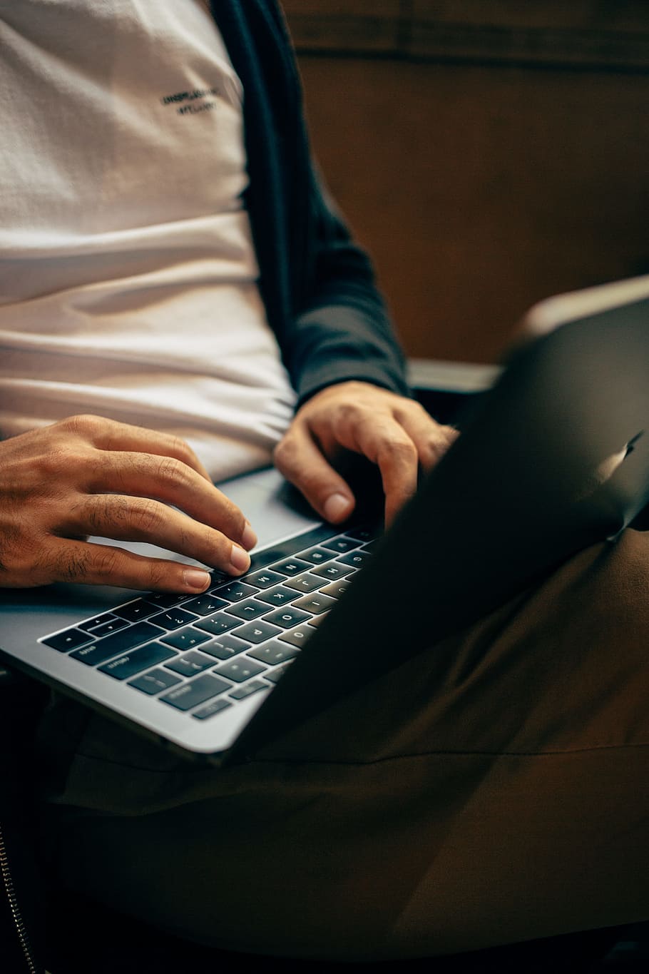 person using MacBok, technology, wireless technology, computer HD wallpaper